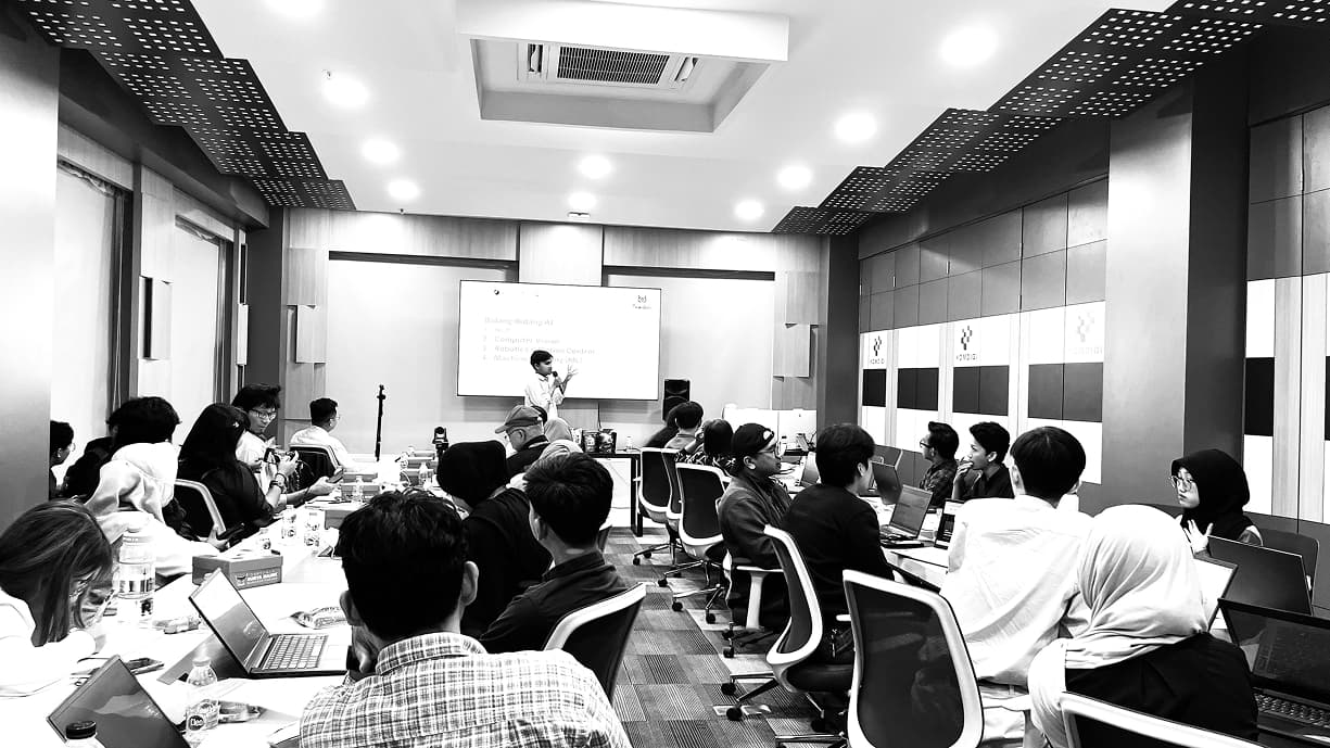 From Campus Journalist to Product & Growth in Startups